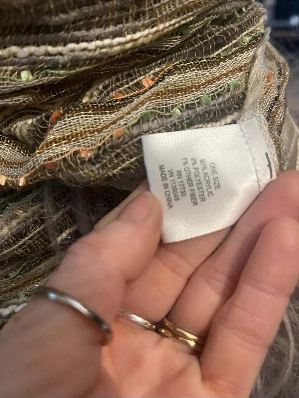 Target lightweight scarf
